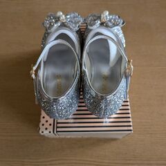 売約済！D352　ガールズ ドレスシューズ ウェディング パーティー ヒール メリージェーン プリンセスの画像