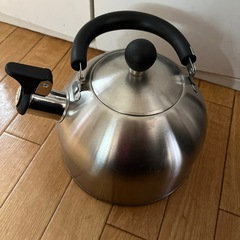 やかんの画像