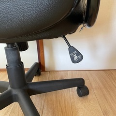 
デスク用椅子の画像