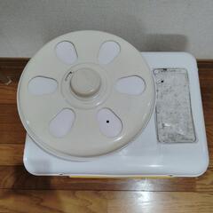 またさらに値下げしました。三菱餅つき器　こねる　つく　のスイッチは回転のみの動作確認しました　お餅を正月つかれる方いかがでしょうか?　写真の物が全てです。の画像