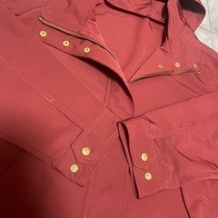 新品　GU マウンテンパーカーの画像