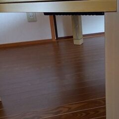 こたつ机の画像