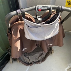 双子用（2人乗り）横並びベビーカーの画像