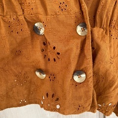 ZARAトップス☆珍しい色味の画像