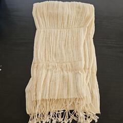 お値下げしました！アイボリーストールの画像