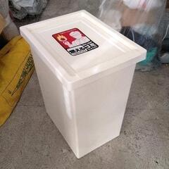 1021-146 ムスカ大佐 ゴミ箱(燃えるゴミ)の画像