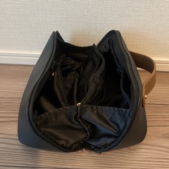 コスメポーチ　黒の画像