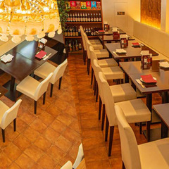 正社員】飲食店のエリアマネージャー候補 /アジアンレストランで店舗運営・ブランディングができる！の画像