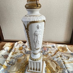 アンティークランプ ホワイト&ゴールドの画像