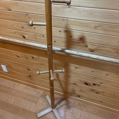 子ども用帽子かけ