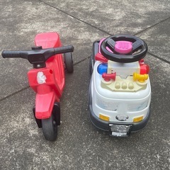 乗り物　玩具