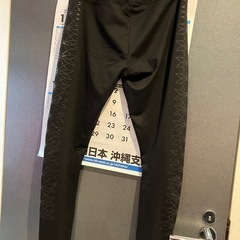 日本未上陸ブランド Maurices 黒レギンス サイド幾何学型 M 美品の画像