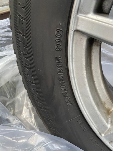 【お話中】ホイール付き スタッドレスタイヤ ヴォクシー