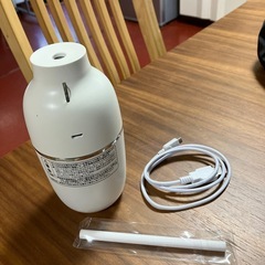ニトリ卓上超音波加湿器の画像