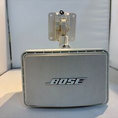 【愛品倶楽部柏店】ワレ箇所有り BOSE 純正ブラケット付 ペアスピーカー 111ADWの画像