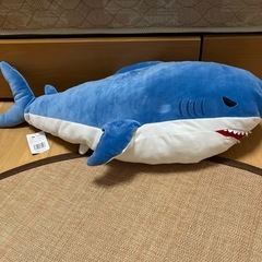 サメ　スーパービッグぬいぐるみ
