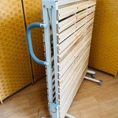 【引取】ニトリ　シングル折りたたみ桐すのこパイプベッド の画像