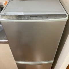 パナソニック冷蔵庫　NR-B141W
