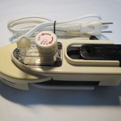 旅行用小スチームアイロン　熱板サイズ=60×110mm[ 全長=170mm AC100V,32Wの画像