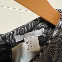 H&M ノースリーブワンピース サイズ32の画像