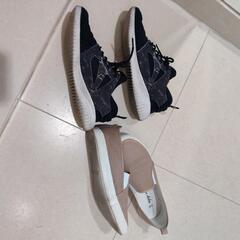 0円　24〜24.5cmスニーカー　あげますの画像
