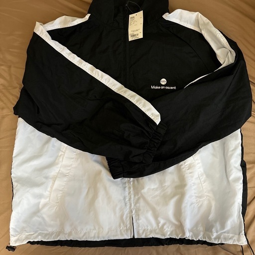 ラインナイロンブルゾン新品