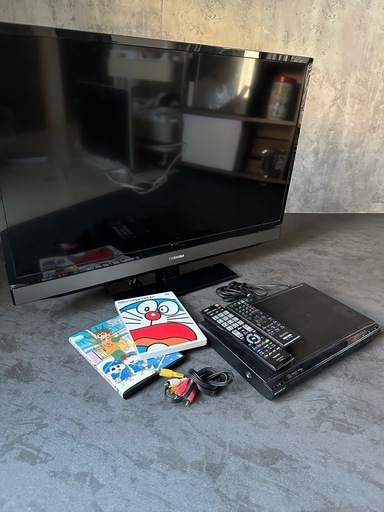 TOSHIBAテレビ32インチDVDプレーヤー