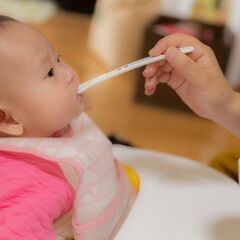 【泉北たなごころ保育園／調理・保育補助スタッフ】無資格OK！／定員19名の小規模保育園／日祝割増手当あり／残業少なめ(発生した場合は残業代1分毎に支給)の画像