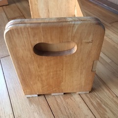 決まりました。スライド式本立ての画像