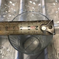 ガラスコップの画像
