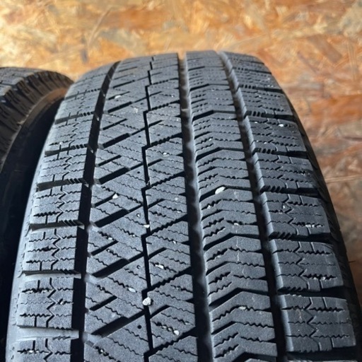 極上タイヤ　BRIDGESTONE ブリヂストン　ブリジストン　VRX2 195/65R15 スタッドレス　タイヤ　2020年製　15