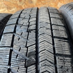 バリ山　BRIDGESTONE ブリヂストン　ブリジストン　VRX 195/65R15 スタッドレス　タイヤ　2019年製　15インチの画像