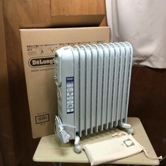 (受け渡し予定者あり)デロンギ オイルヒーター 4〜10畳 エコ...