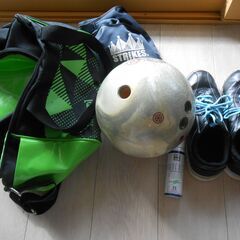 ボーリングボール・シュウーズ・クリーナー・バックの画像