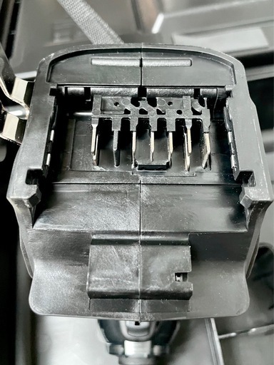 HiKOKI WH36DC本体と付属ケース ハイコーキ インパクトドライバ MV 36V バッテリー無し