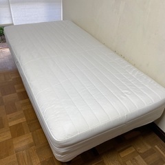 無印良品　脚付マットレス　
