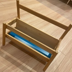 IKEA 子供絵本棚