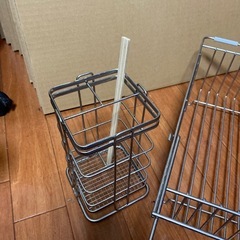 【無料】キッチン　シンク　スプーン類置きと皿置きセットの画像