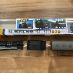 ライト付きD-51 200号蒸気機関車