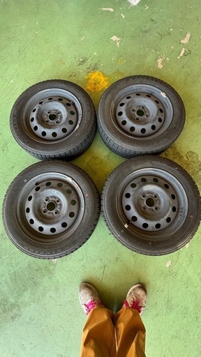 スタッドレス 15インチ PCD100 4穴 ホイールタイヤ付き 鉄ホイール