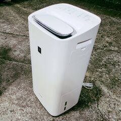 🍎シャープ 除湿機 兼 加湿空気清浄機 プラズマクラスター 25000 KI-LD50-Wの画像