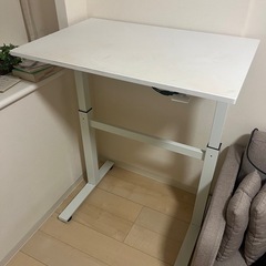 油圧式昇降デスクの画像