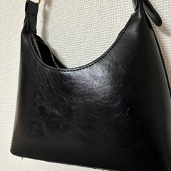 お出かけ用小さめのカバンの画像