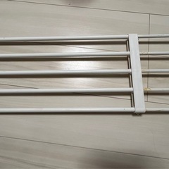 つっぱり棒　棚　柵