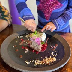 【週一からOK！】日本庭園のある武家屋敷カフェ！ヴィーガンカフェとチョコレートショップでスタッフ募集中の画像