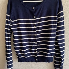 ビジューボタン　ネイビー×白　ストライプカーディガン