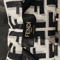 FENDI パーカー　美品
