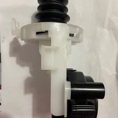 東芝TOSHIBA 洗濯機用 排水弁半組立部品 420-42-795の画像
