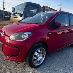 期間限定Volkswagen up! アップ　赤色  アルミホイール付き大阪出品の画像
