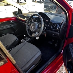 期間限定Volkswagen up! アップ　赤色  アルミホイール付き大阪出品の画像